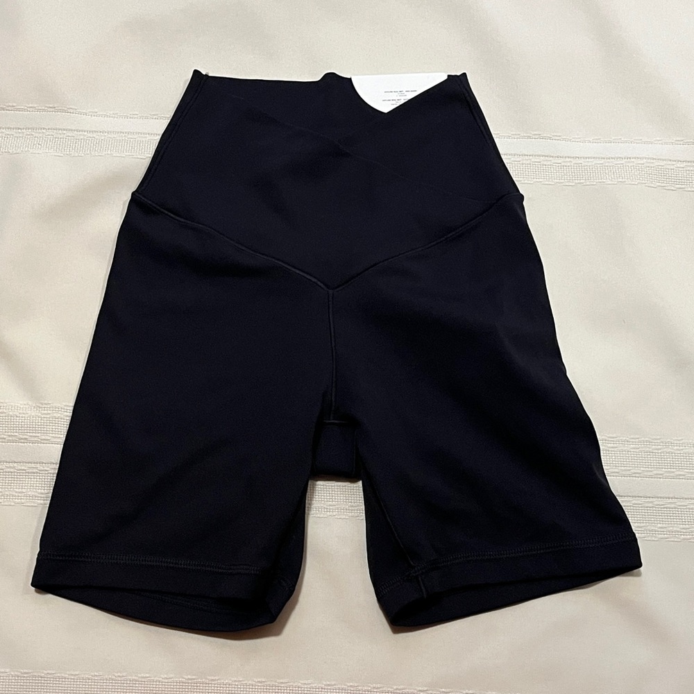 Aerie real me bike short 5 inch NWT
